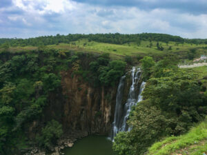 Patalpani_Waterfalls